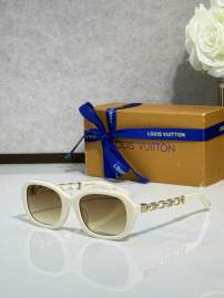 Picture of Louis Vuitton Sunglasses _SKUfw77817095fw